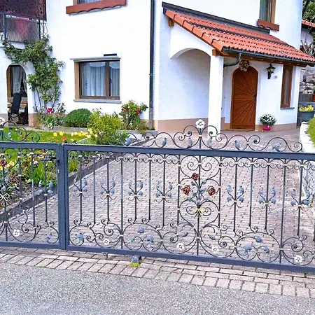 Gaestehaus Kiefer Apartamento *